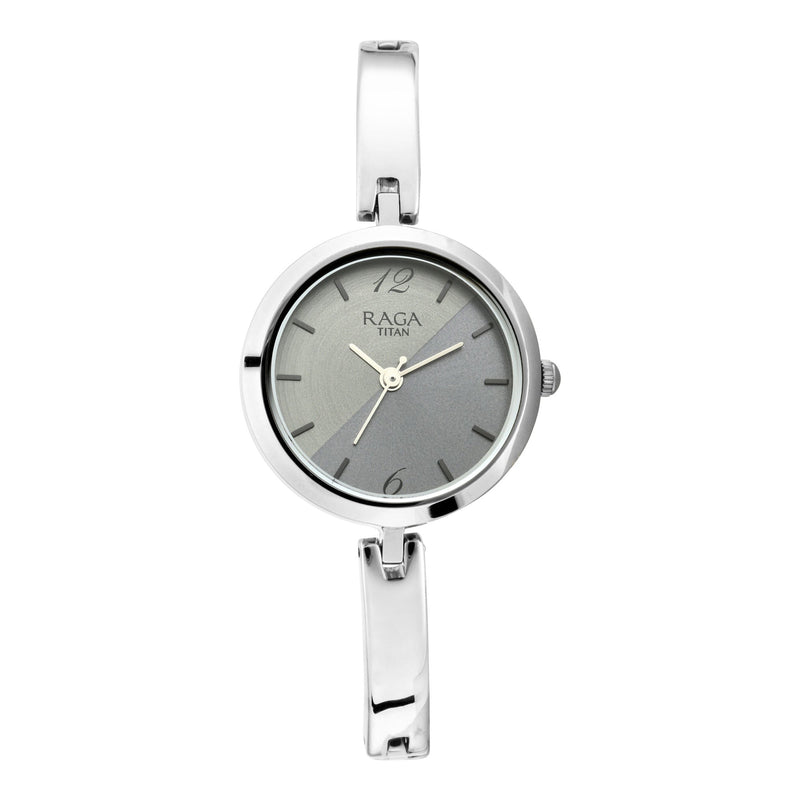 Titan Raga Viva Silver Dial Women Watch With Metal Strap