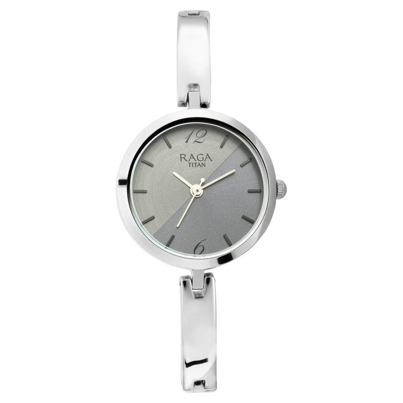 Titan Raga Viva Silver Dial Women Watch With Metal Strap