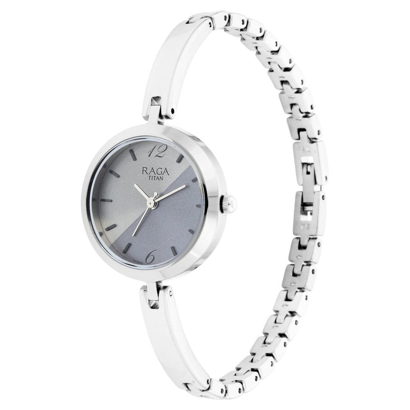 Titan Raga Viva Silver Dial Women Watch With Metal Strap