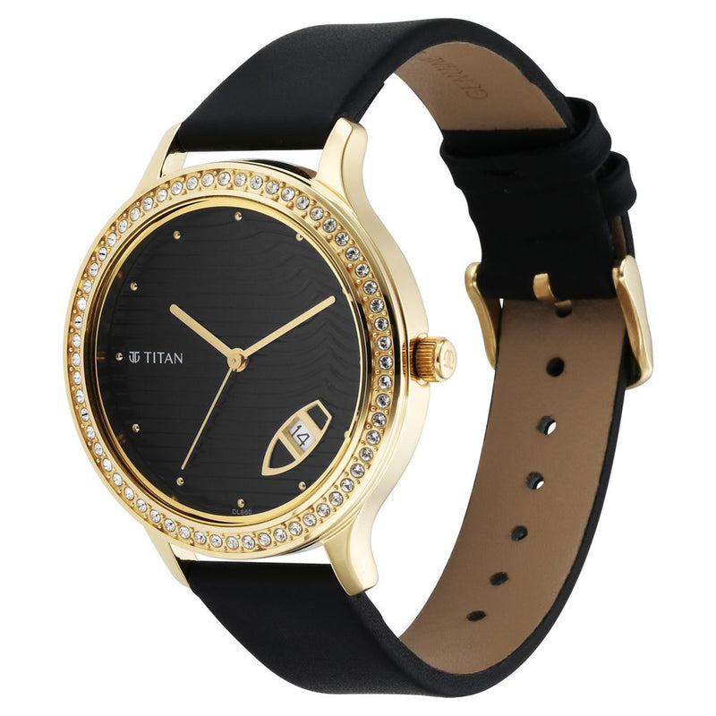 Titan Wander Black Dial Women Watch With Leather Strap