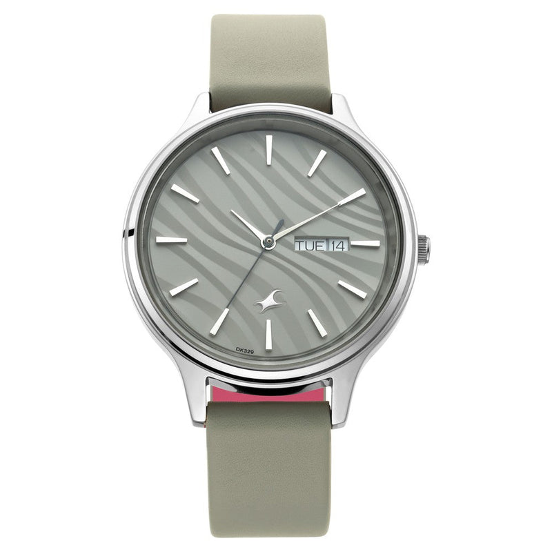 Fastrack Fastrack Ruffles Quartz Analog with Day and Date Grey Dial Leather Strap Watch for Girls